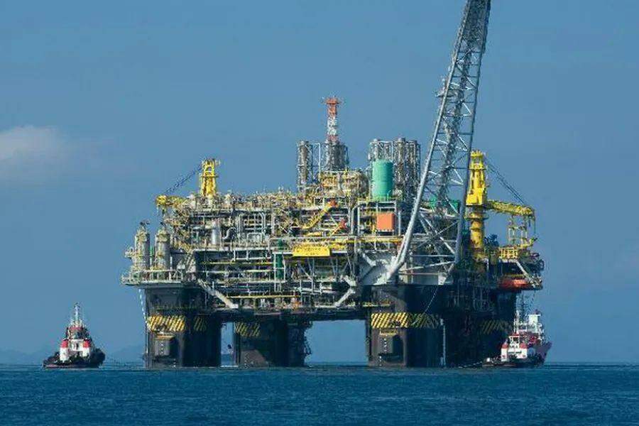 Dez plataformas estão previstas para operar entre 2026 e 2032 na nova fase do pré-sal da Bacia de Santos, no litoral de São Paulo