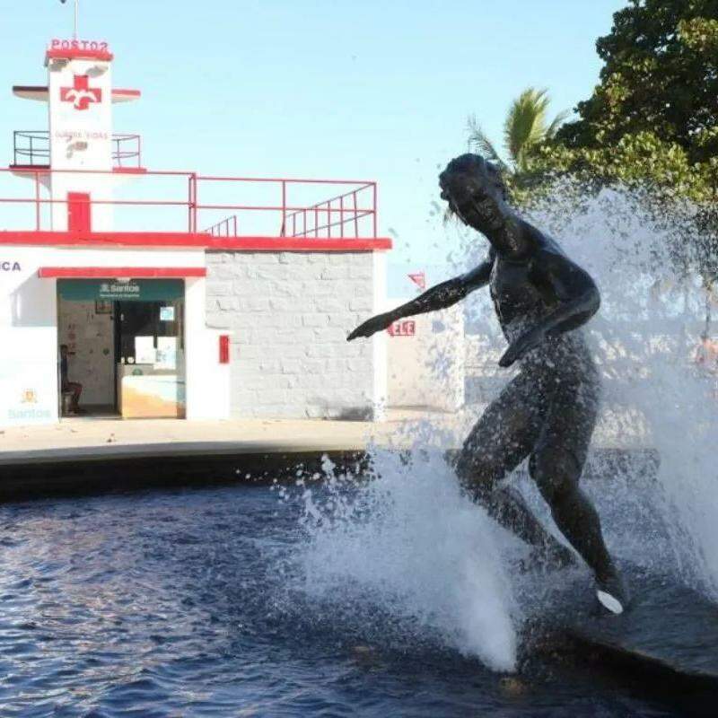 Santos conta com a primeira escola pública de surfe do País, com a primeira escola adaptada do mundo