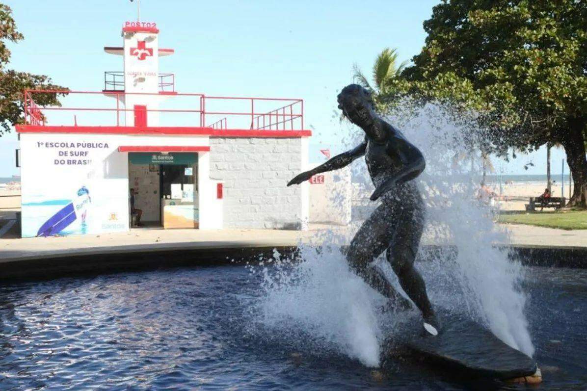 Santos conta com a primeira escola pública de surfe do País, com a primeira escola adaptada do mundo