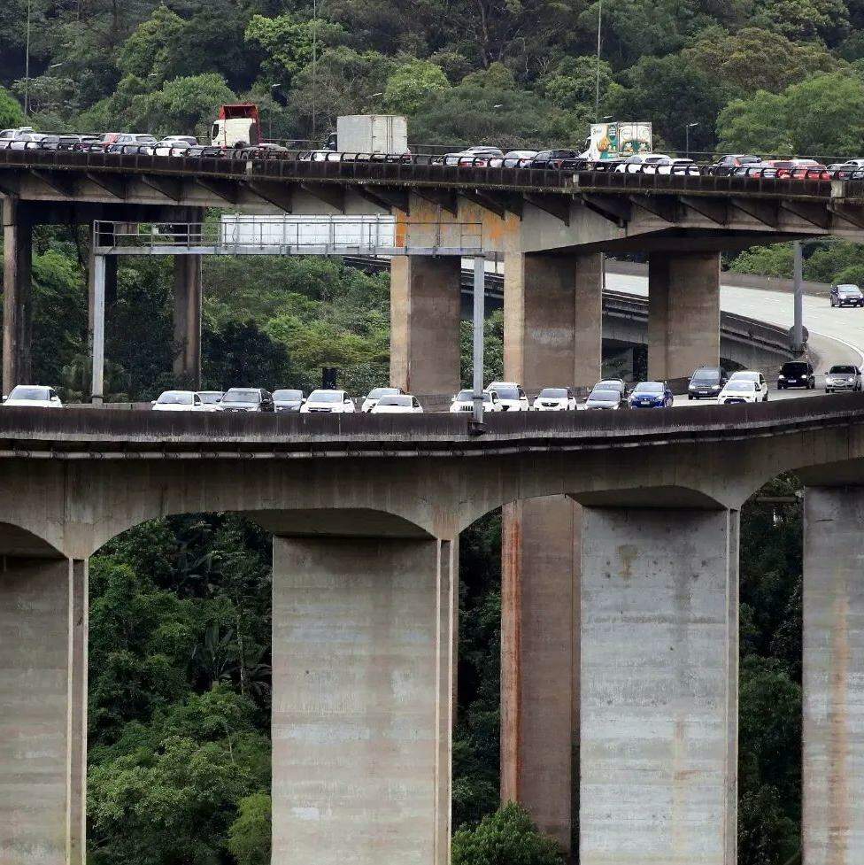 As rodovias Imigrantes e Anchieta concentram a maior parte do congestionamento no litoral de São Paulo