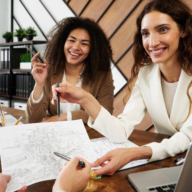Mulheres à frente: Liderando a transformação em diversidade e inclusão nos negócios