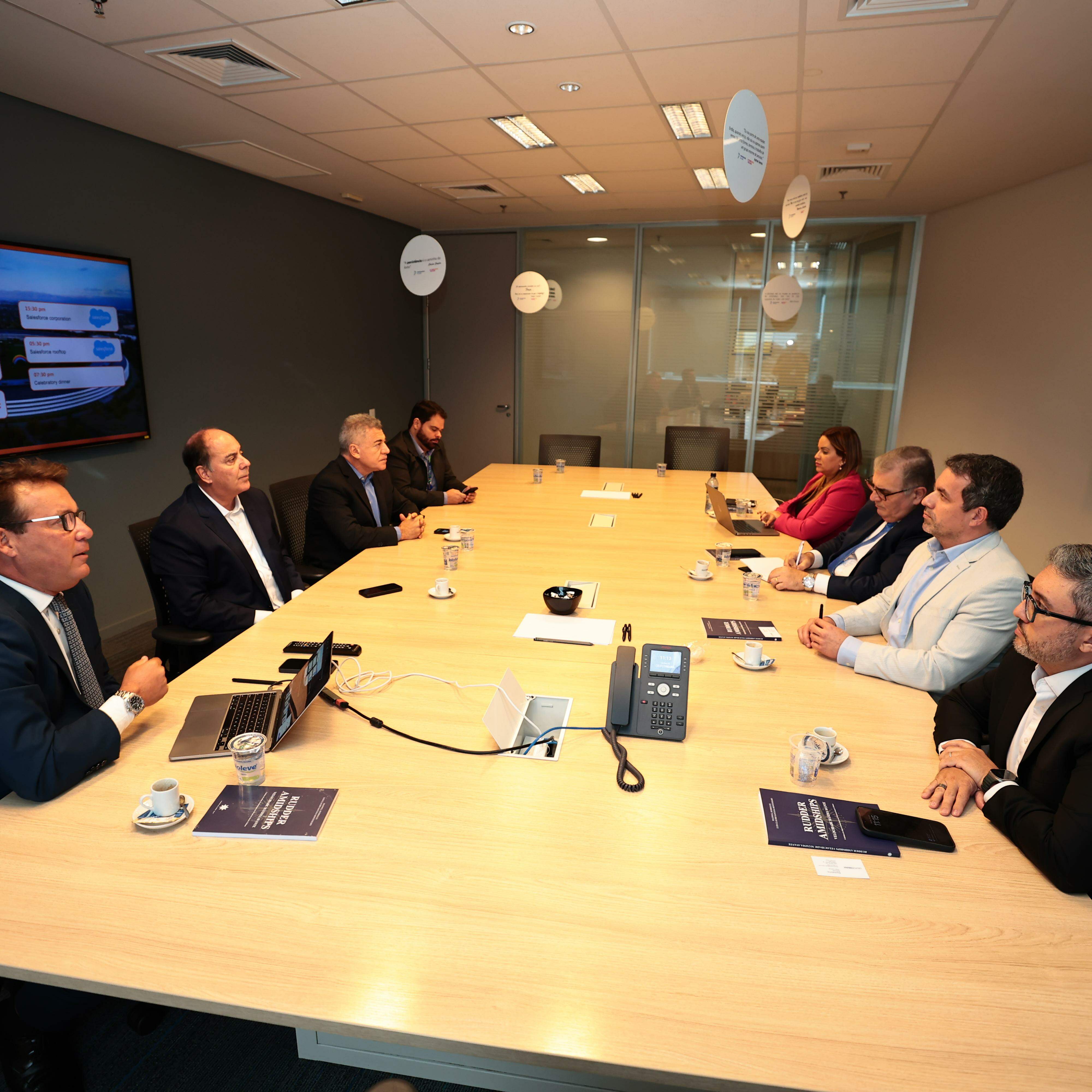Primeira reunião para discutir o papel da COPPortos ocorreu nesta segunda-feira (14) na sede do Grupo Tribuna, em Santos