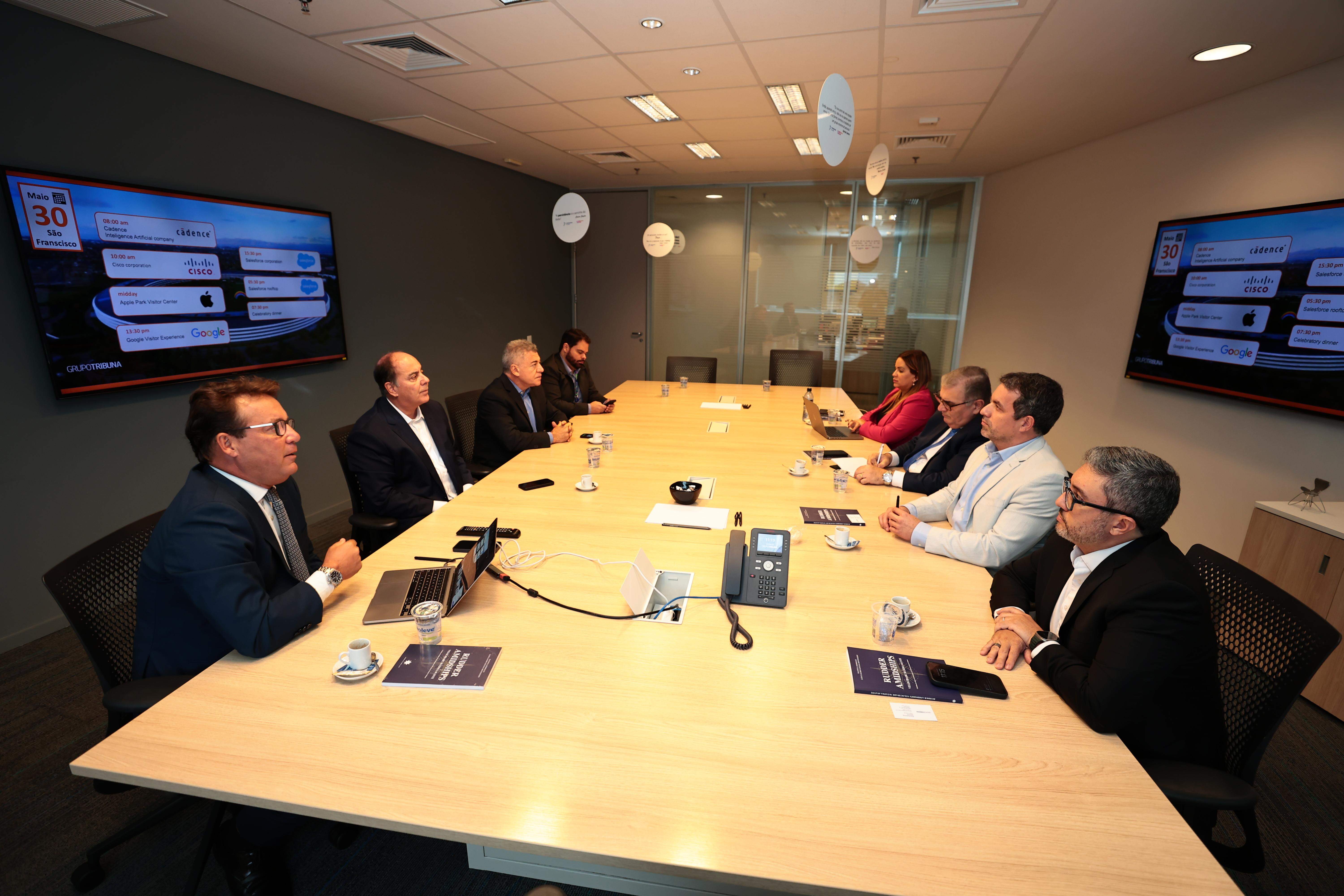 Primeira reunião para discutir o papel da COPPortos ocorreu nesta segunda-feira (14) na sede do Grupo Tribuna, em Santos