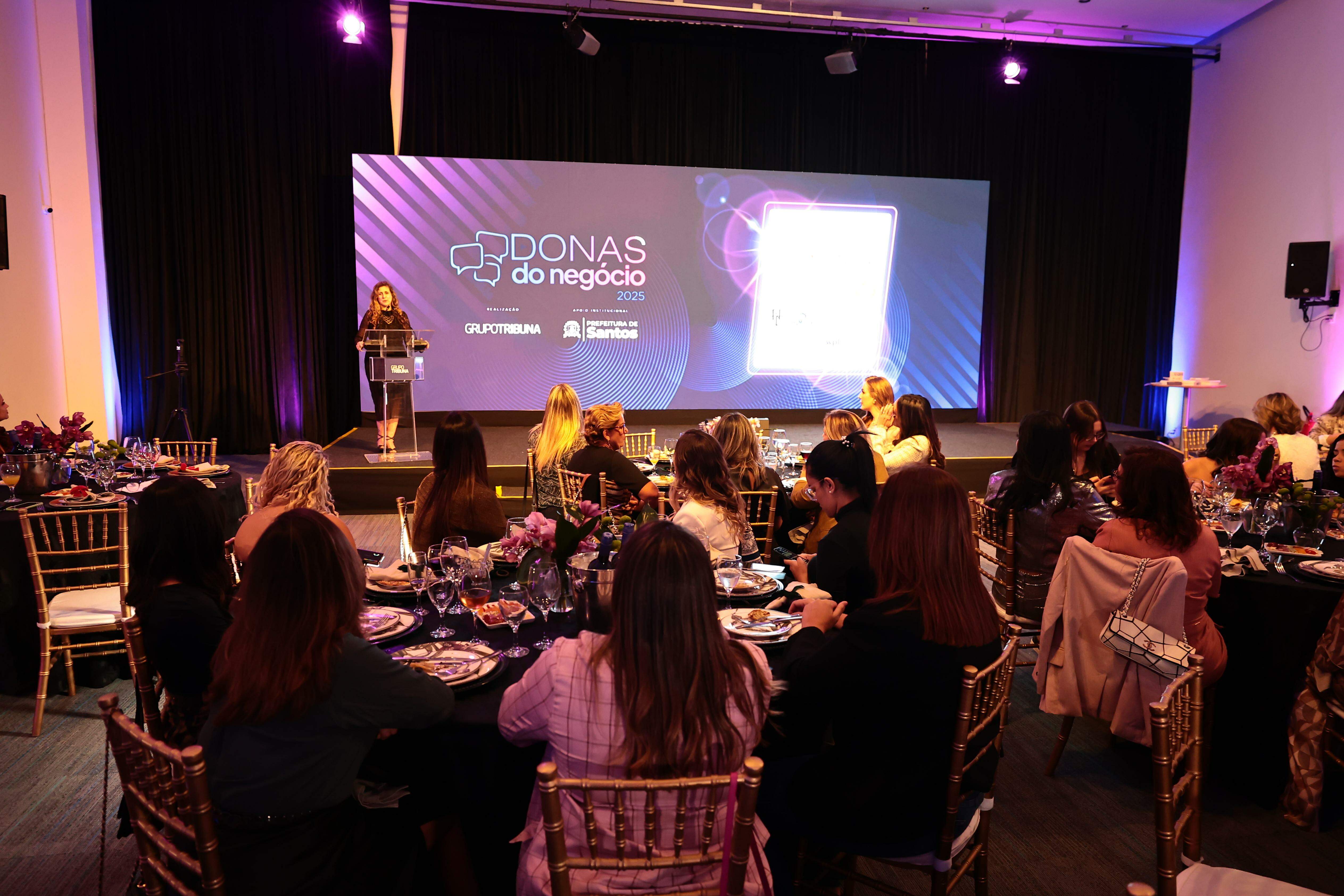 Dezenove empreendedoras participam do projeto: rodada de negócios, troca de experiência e oportunidade para dar visibilidade às empresas