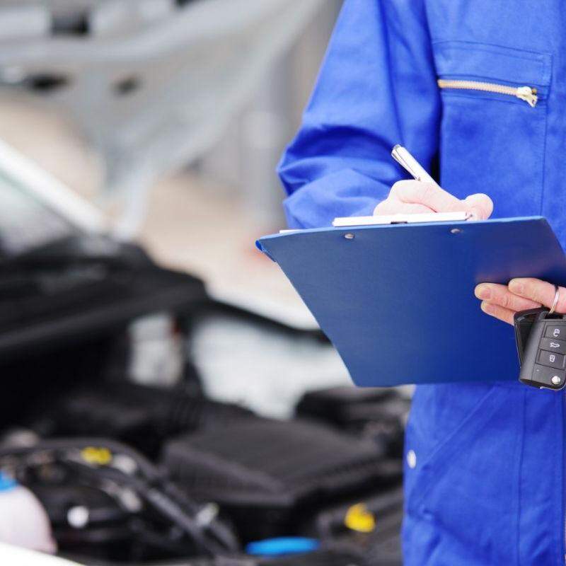 Para carros fora do período de garantia, é necessário procurar por uma oficina de confiança, com indicação e profissionais qualificados