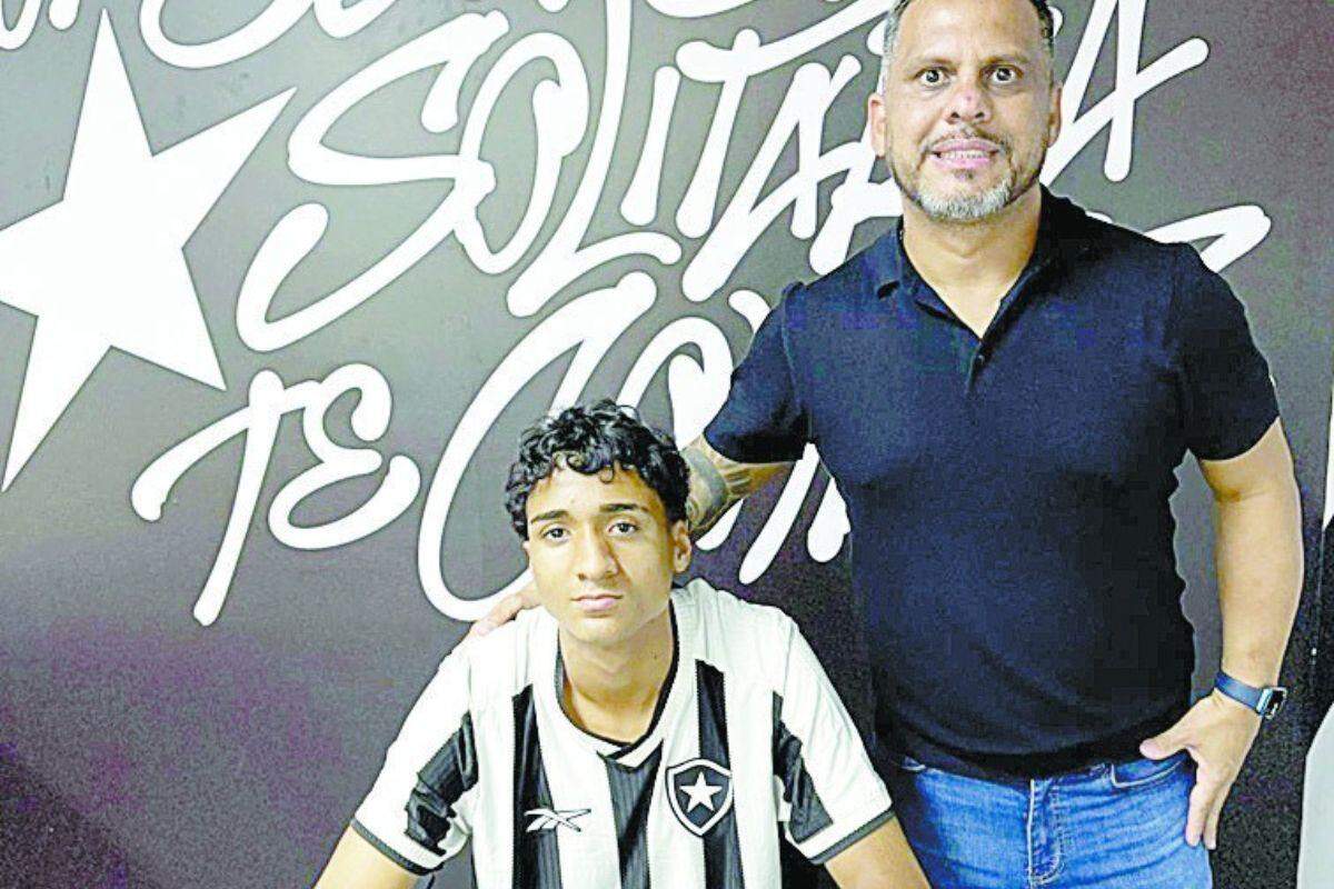 Giulliano, de Praia Grande, assinou contrato de formação até 2028