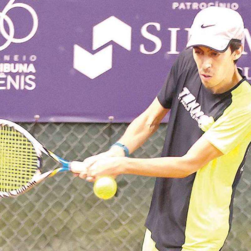 Pela categoria principiante masculino 1, Vitor Xavier conquistou o título ao vencer decisão por 2 sets a 0