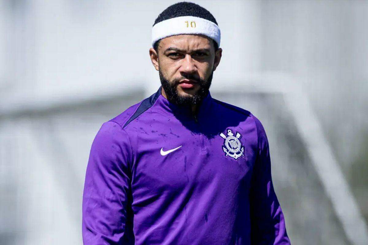 Memphis minimiza aspecto financeiro em renovação com o Corinthians: 'Ganho milhões há anos'