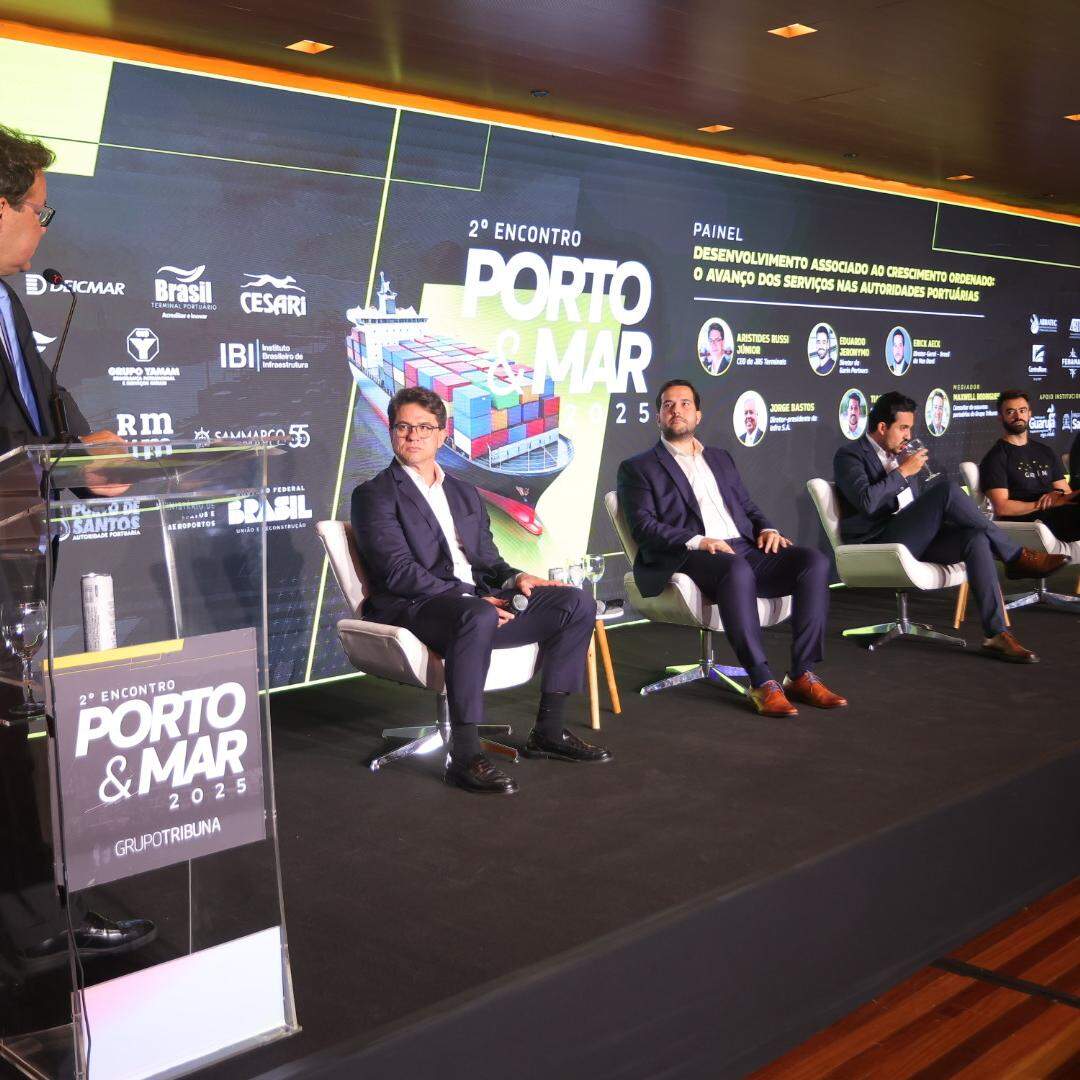 Development associated with orderly growth was the theme of a panel at the 2º Encontro Porto & Mar last week in Brasília