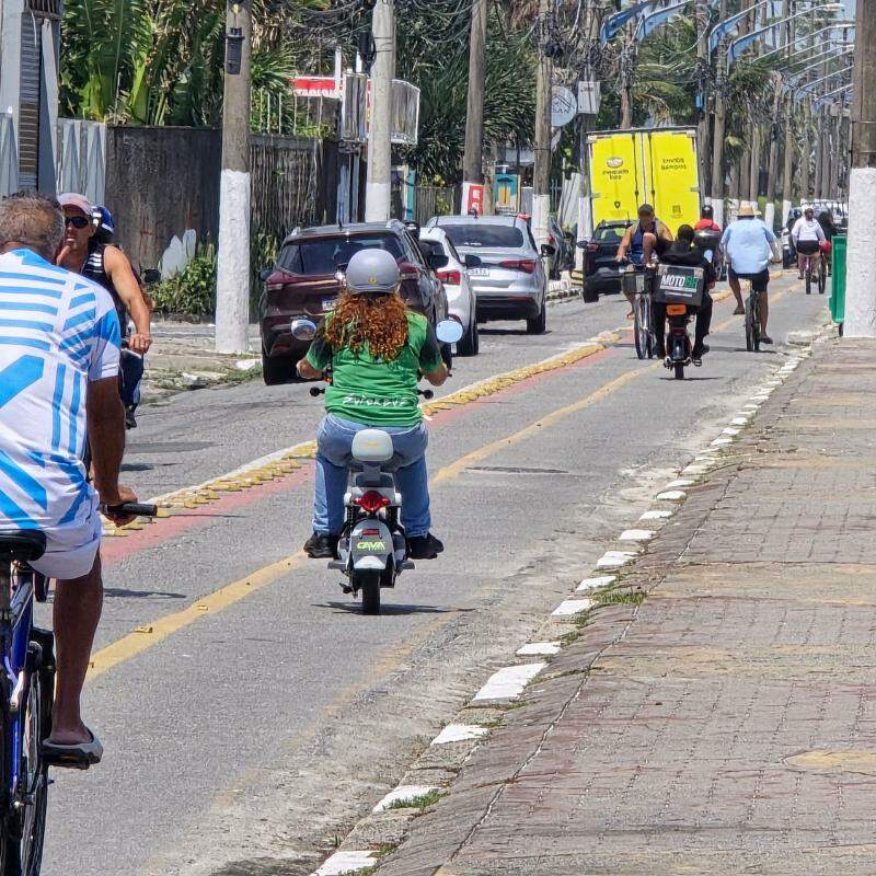 Guarujá estuda colocar radares portáteis para fiscalizar veículos elétricos nas ciclovias da cidade