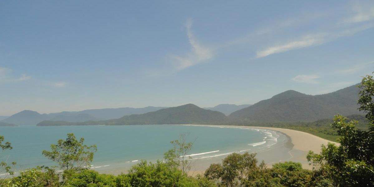 A preservação também é um ponto fundamental em Ubatuba, como acontece na Praia da Fazenda: cerca de 80% do território do município estão protegidos por áreas de conservação ambiental no litoral de São Paulo