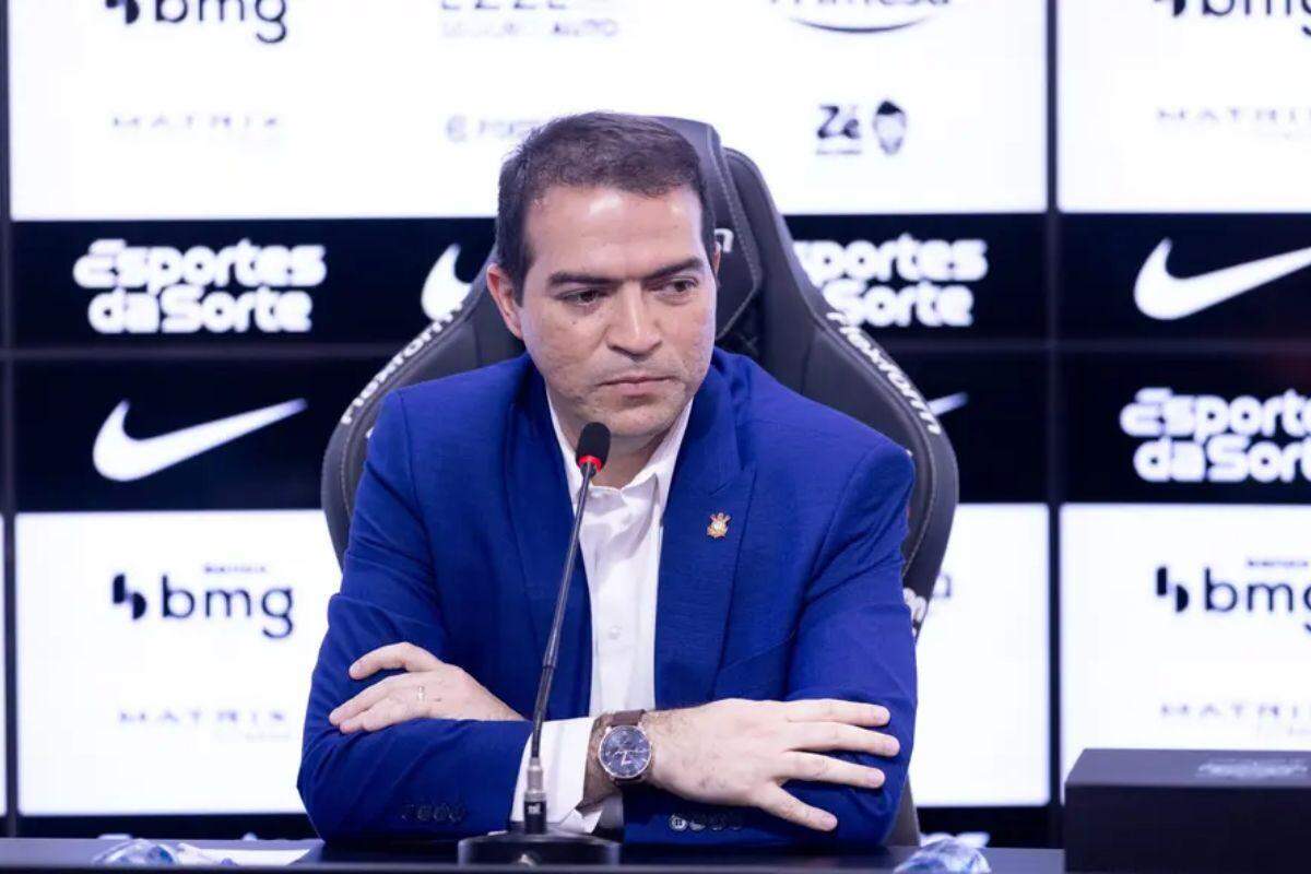 Marcelo Paz questiona gesto de Bobadilla: 'Se fosse em um restaurante, seria ofensivo'