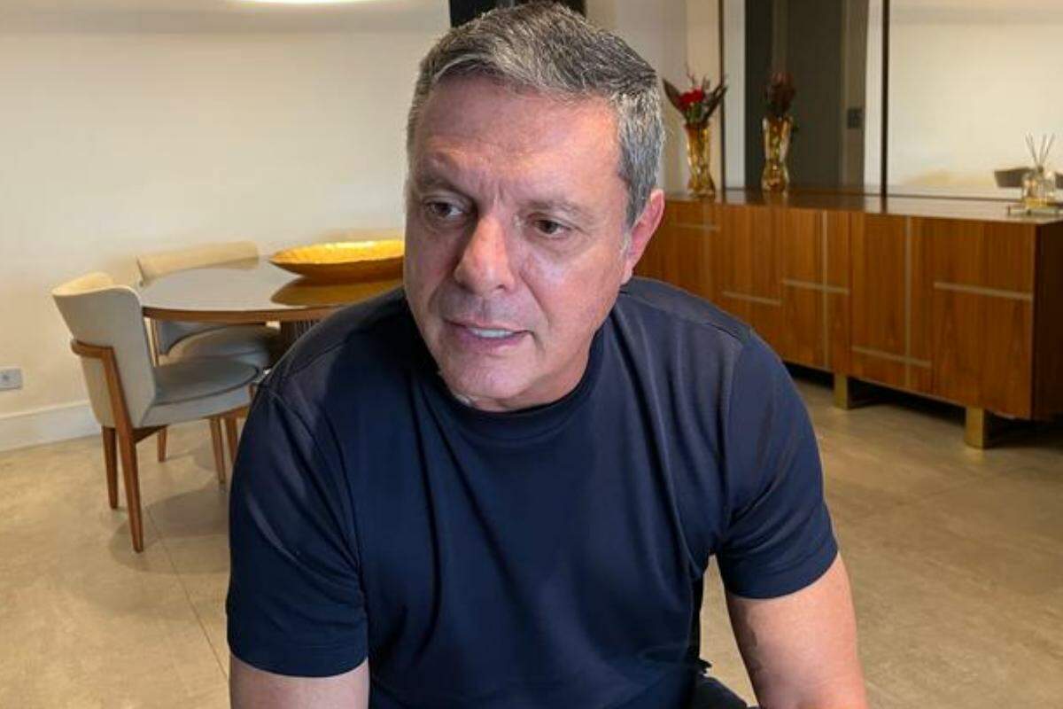 Rogério Santos se recupera de um câncer na região cervical