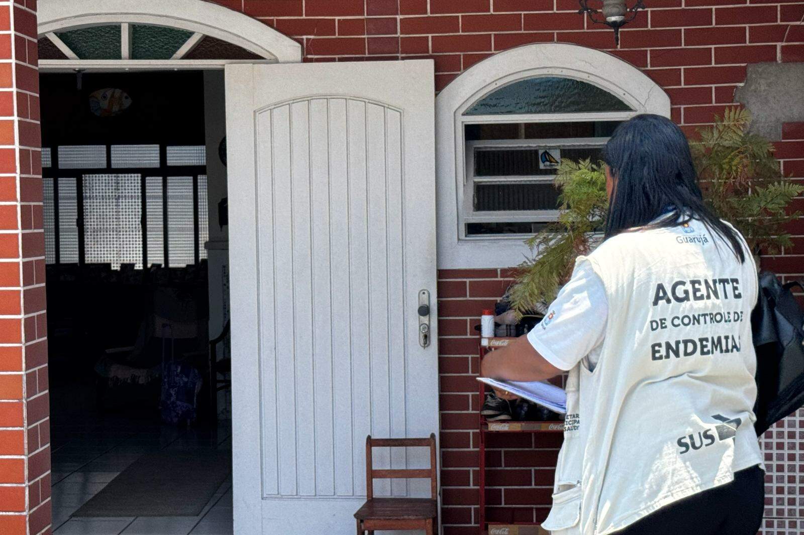 Uma das frentes clássicas de combate ao Aedes aegypti é o monitoramento das casas do Município