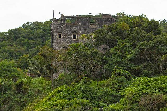 Hoje, mesmo sem visitação autorizada, o Castelo do Alemão continua sendo um dos pontos mais comentados de Peruíbe