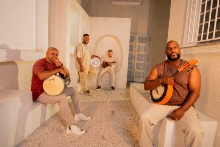 Entre as músicas que irão embalar a noite estão Me Apaixonei pela Pessoa Errada, Gamei e Telegrama
