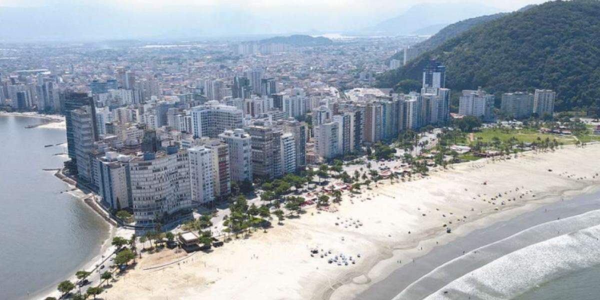 Vista aérea de São Vicente: locais que poderão receber food trucks e trailers ainda não estão definidos